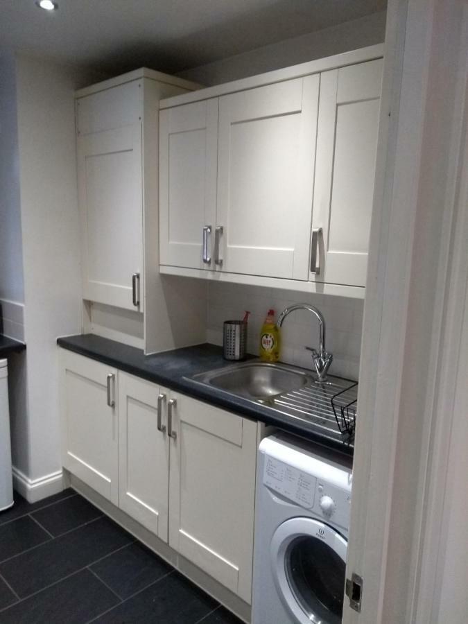 Clifton Apartment ルートン エクステリア 写真