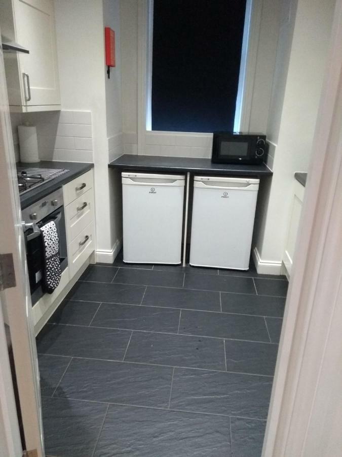 Clifton Apartment ルートン エクステリア 写真
